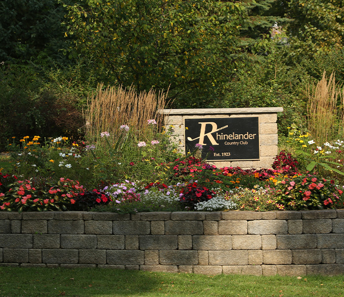 The Rhinelander Country Club offers a great atmosphere for socializing.